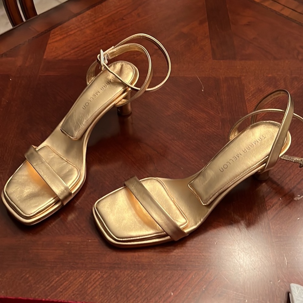 Tamara Mellon pillow top gold dress sandals size US 8.5 2.5 inch heel